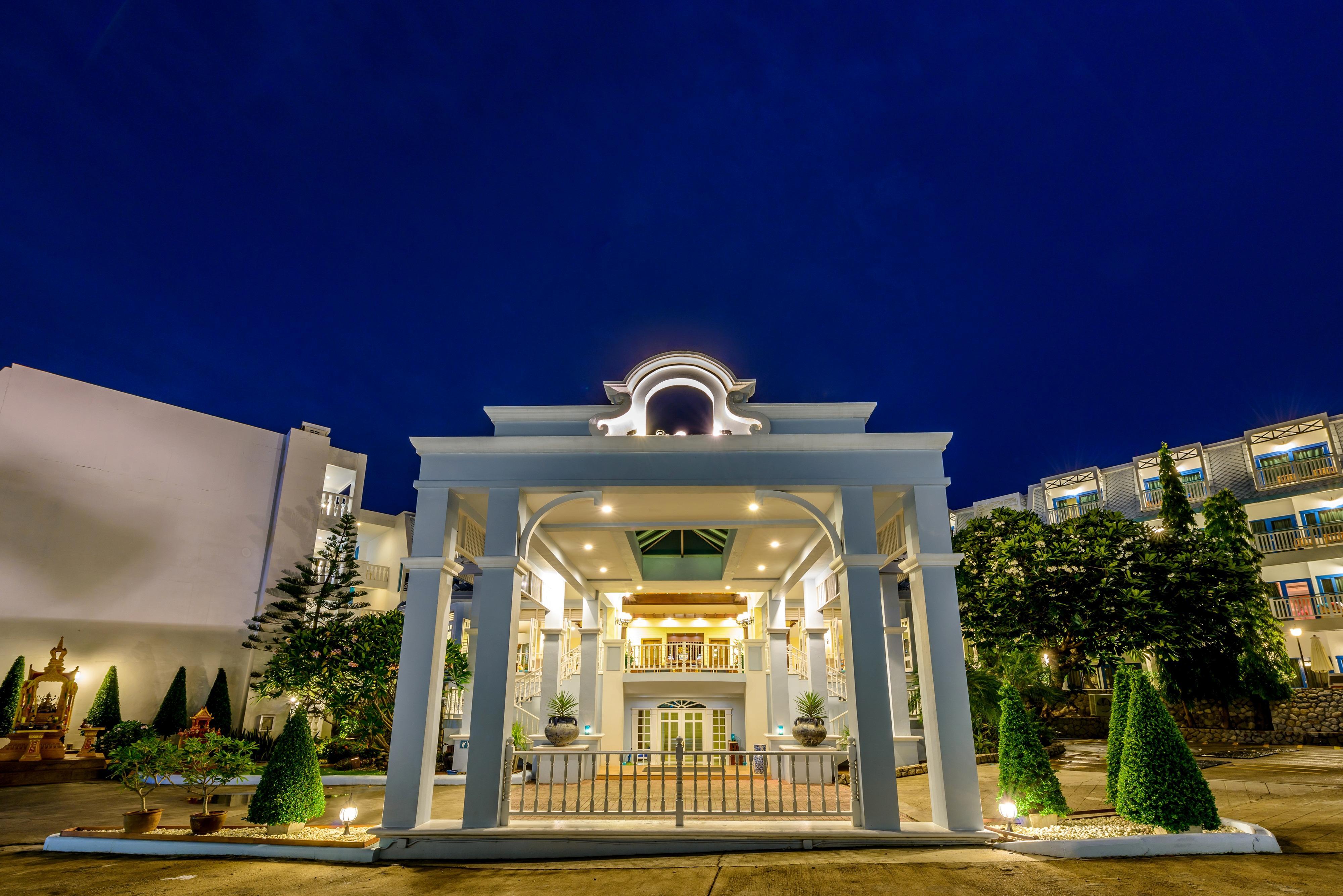 Andaman Seaview, Karon Beach - Sha Plus Exterior foto