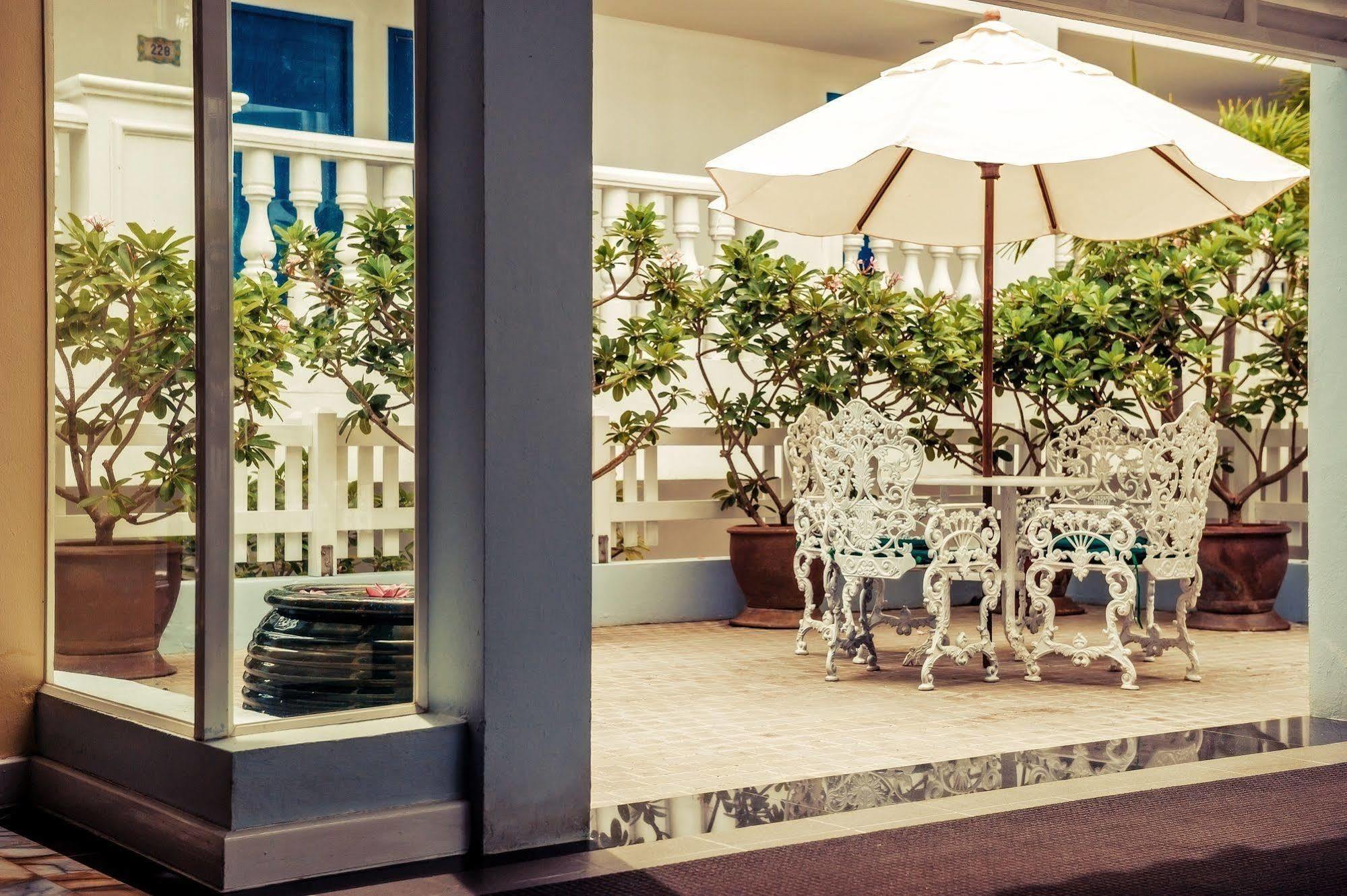 Andaman Seaview, Karon Beach - Sha Plus Exterior foto
